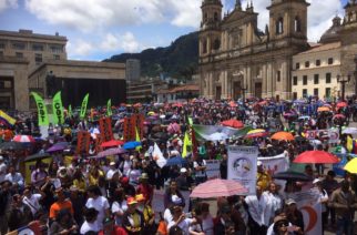 ¡Fuera los corruptos! Que gobiernen los trabajadores