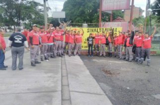 Denuncia de los trabajadores de Coca Cola por persecución sindical