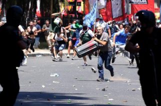 Carta a la Embajada de Argentina en Colombia ante la represión a los trabajadores argentinos que luchan contra la reforma pensional