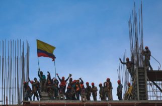 ¡Abajo Duque! ¡Viva la lucha del pueblo colombiano!
