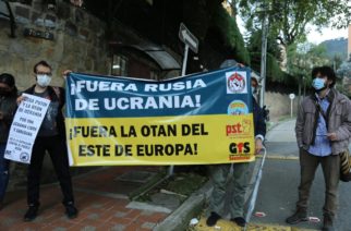 Solidaridad Internacional con el pueblo trabajador de Ucrania  ¡Fuera Rusia de Ucrania!  ¡Fuera la OTAN del Este de Europa!